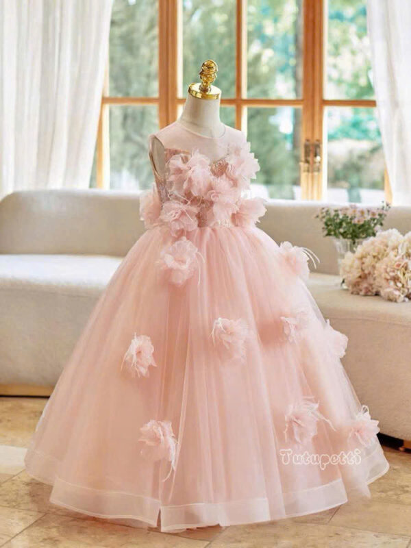 Glamorous Floral Embellished Evening Gown - Image 4