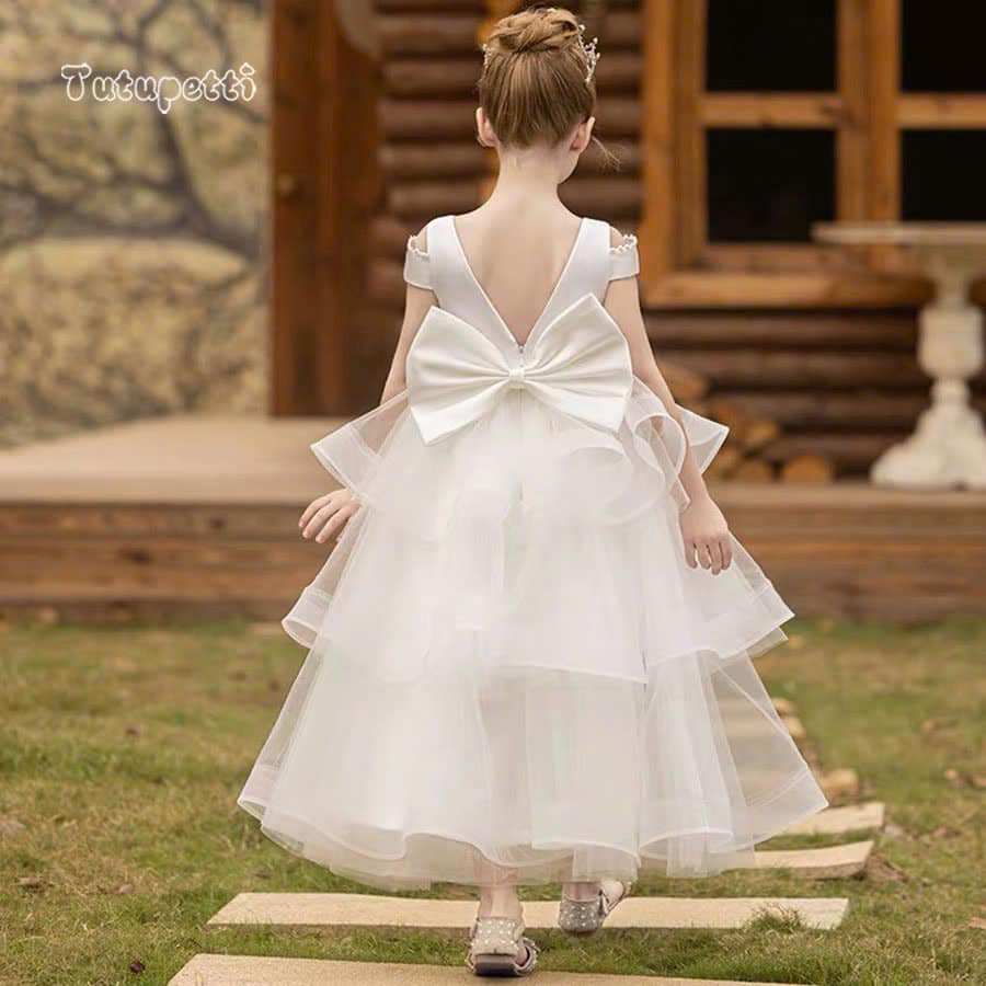 Elegant White Tiered Ball Gown 4 Elegant White Tiered Ball Gown - Image 4